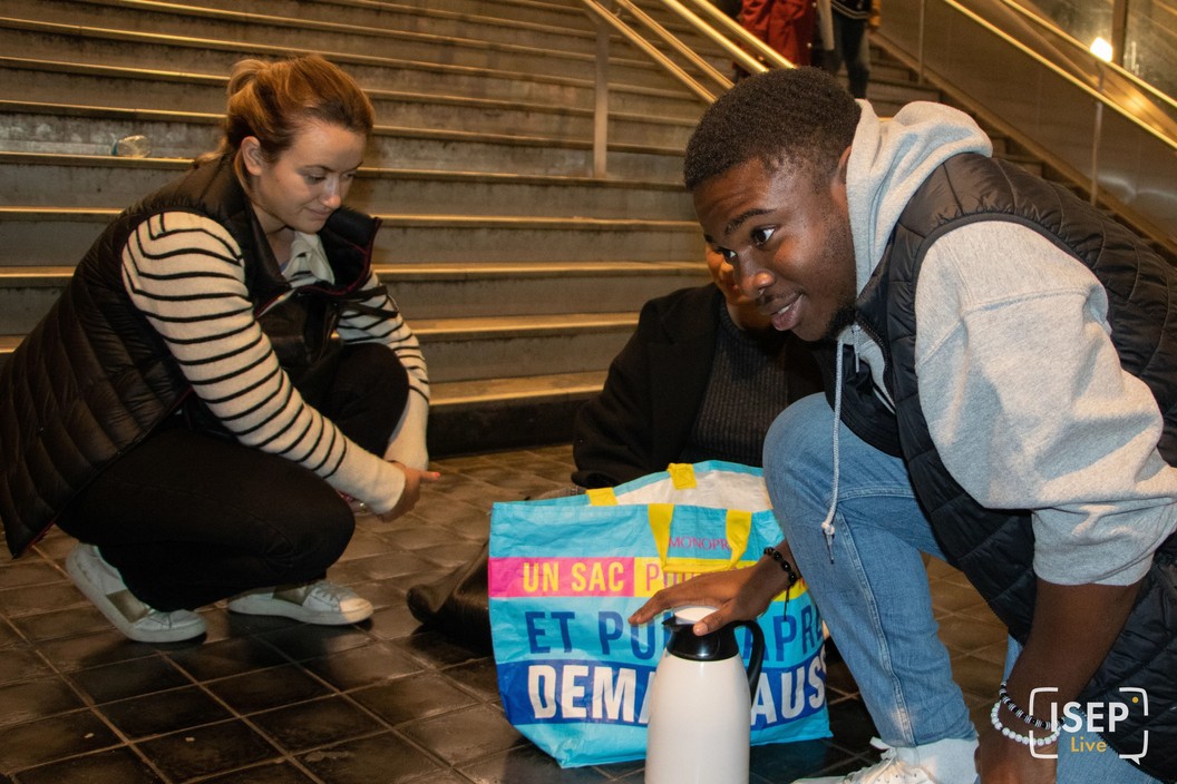 IsHelp en Maraudes dans Paris, en 2022