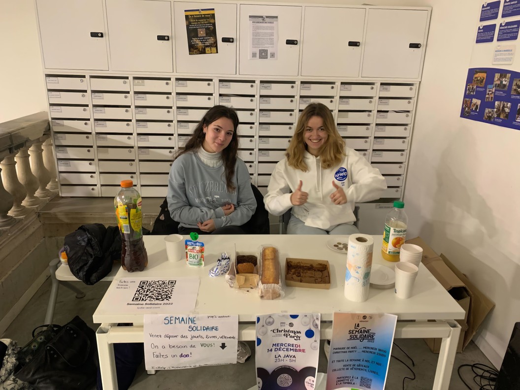Stand de la Semaine Solidaire 2022 au campus de Notre-Dame-des-Champs